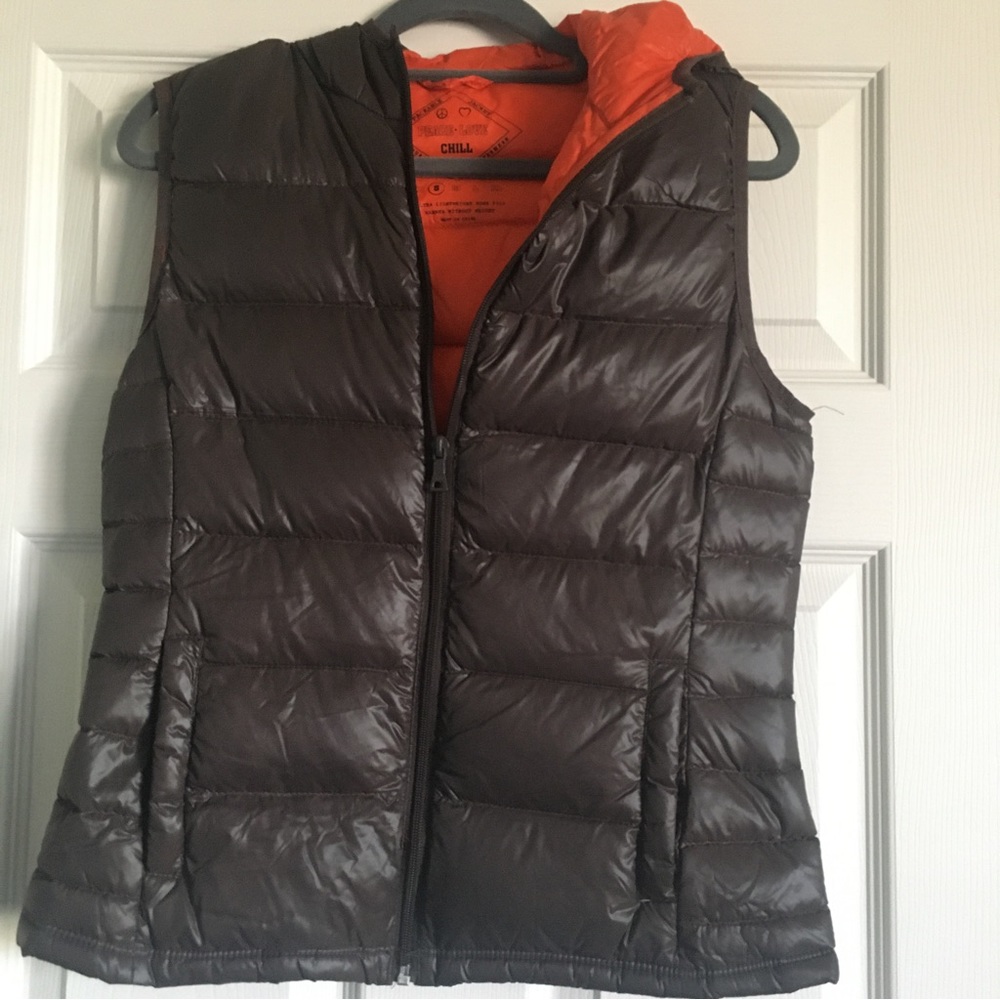 Peace Love Chill Brown Lightweight Packable Down Vest, Small